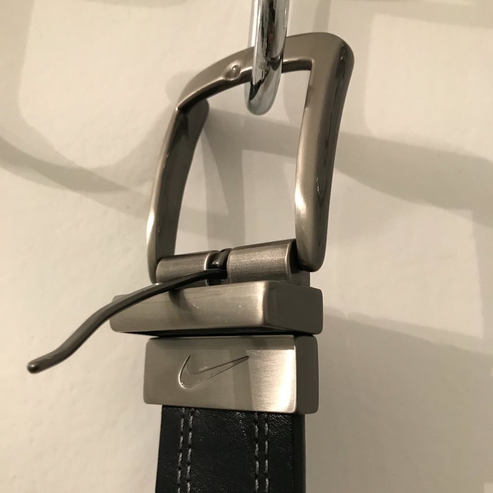 Men's NIKE Golf Reversible Belt Size 34